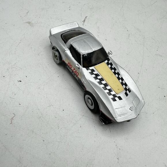Vintage TCR 1979 Ideal Zig Zag Corvette Super Jam Car Slot Car 1:64 HO Scale - Picture 2 of 11